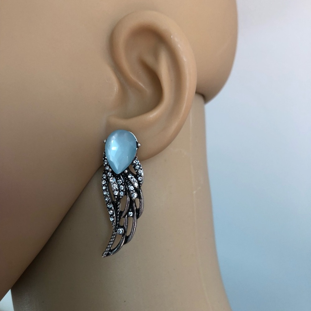 Beautiful Wing Earrings - Picture 3 of 5